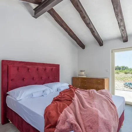 Holiday home Nona Kapona